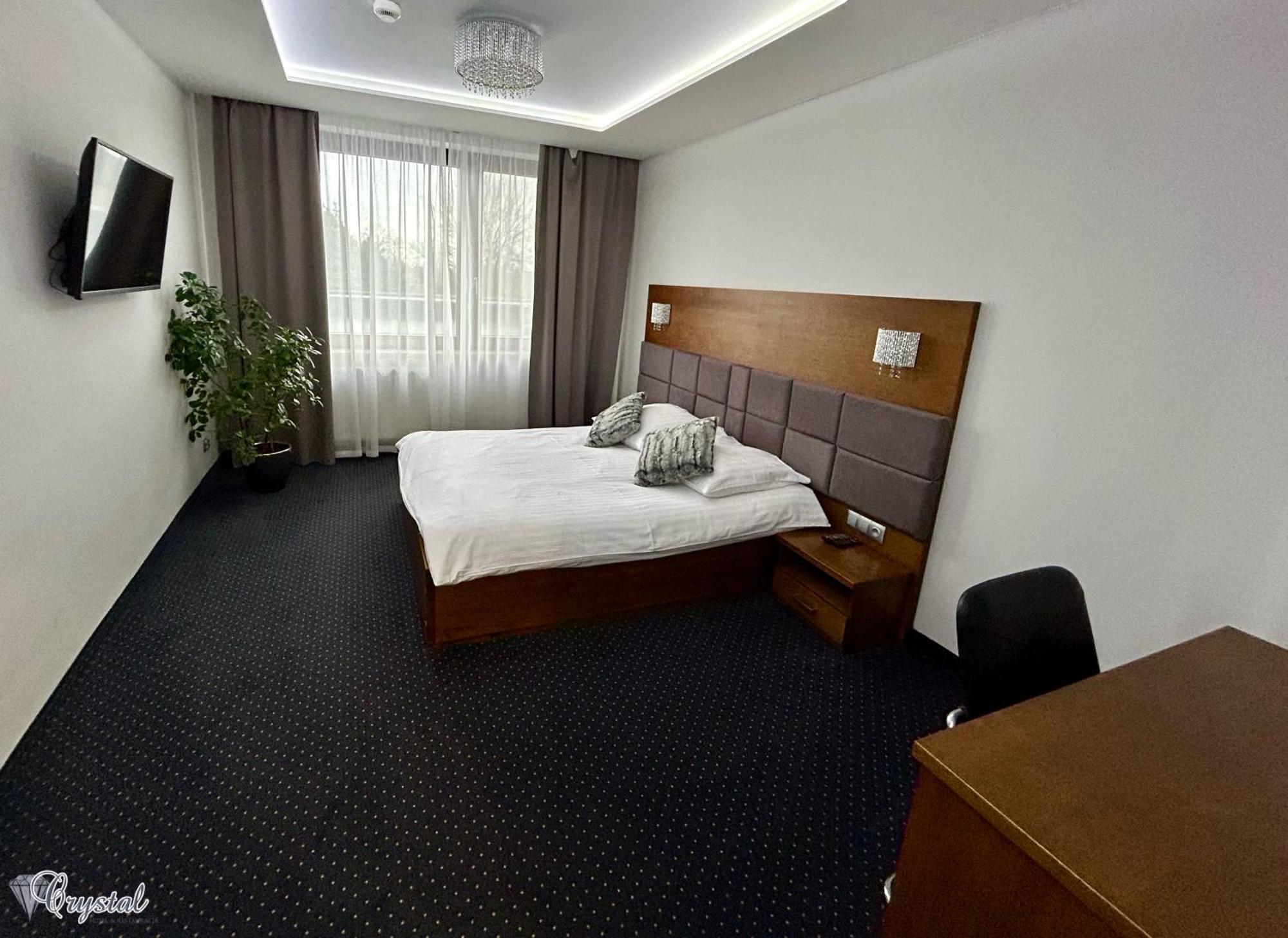 Hotel Crystal Janikowo Εξωτερικό φωτογραφία